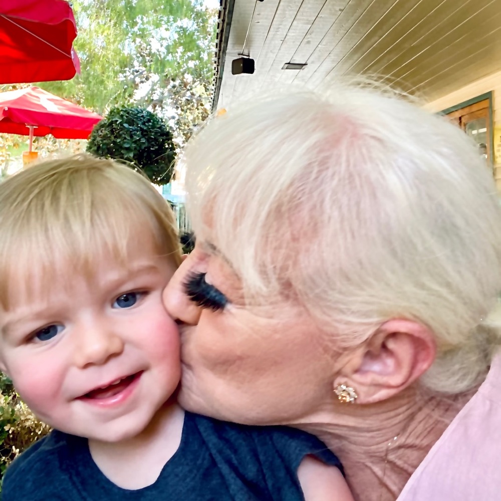 Meet your Posher, Lyn